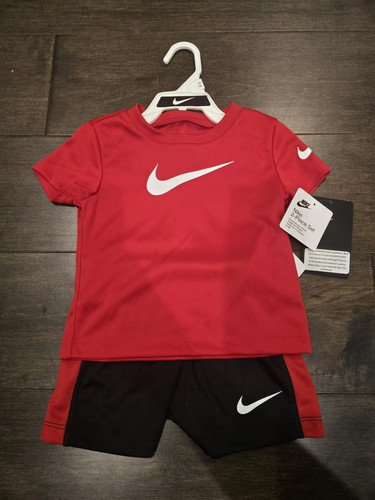 Nuovo set pantaloncini swoosh - nuovo,