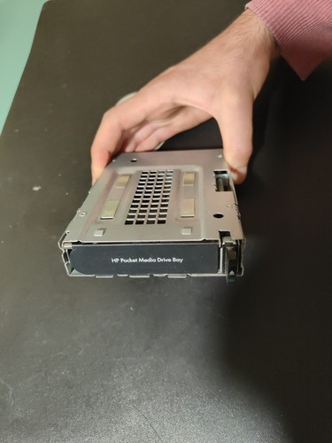 Pocket media drive bay - hp,