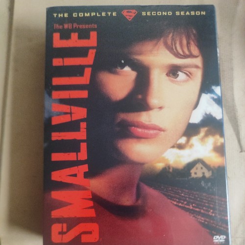 Smallville the complete second - smallville,