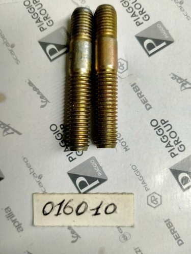 016010 coppia prigionieri