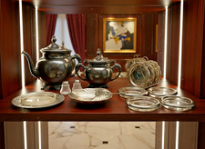 Lotto di 8 piatti, sottobicchieri, shaker, set da tè vintage e antichi in argento - rari reperti