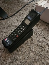 MOTOROLA "BRICK PHONE" 8800X