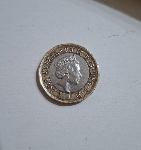 Moneta inglese one pound 2016 - pound,