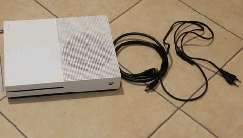 Xbox one 1tb - s,