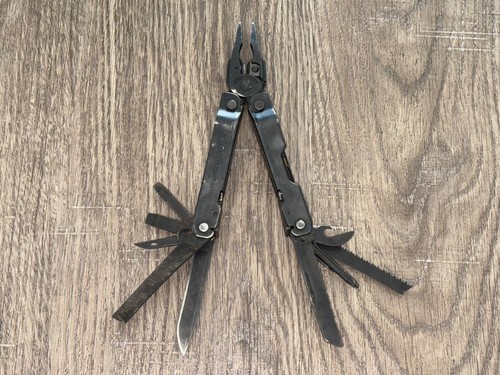 Multiutensile leatherman super - multiutensile,