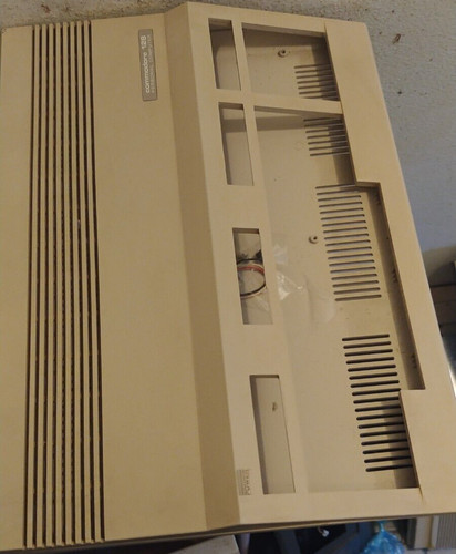 Case commodore 128 - case, viti