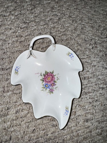 Piatto foglia dipinto mano - dipinto, a