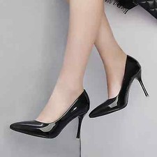 Scarpe decolte eleganti