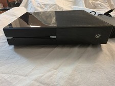 Xbox One 500GB Model 1540 – Usata, Funzionante – Completa di Alimentatore