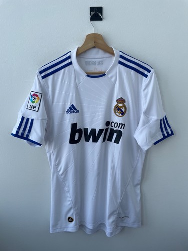 Real madrid 2010 2011 home - real,
