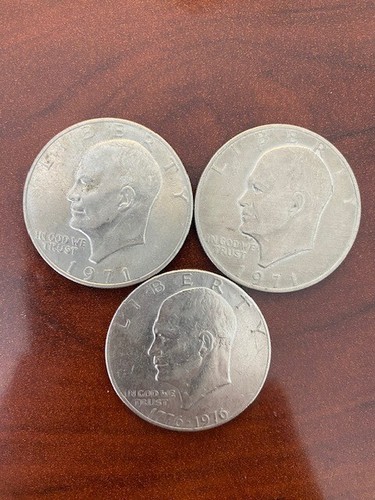 Due monete dollaro - monete, un