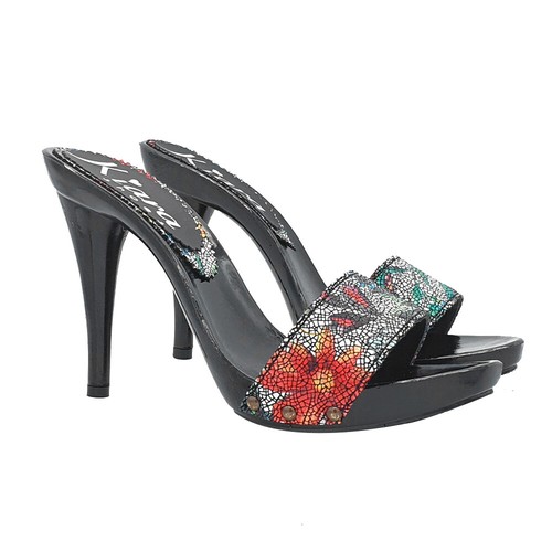 Black lacquered clogs - lacquered,