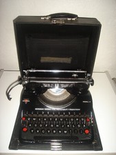 MACCHINA DA SCRIVERE PORTATILE D'EPOCA - ANTICA E RARA - GROMA MOD. N ANNO 1939