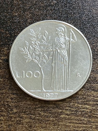 1977 italy 100 lire almost - au,