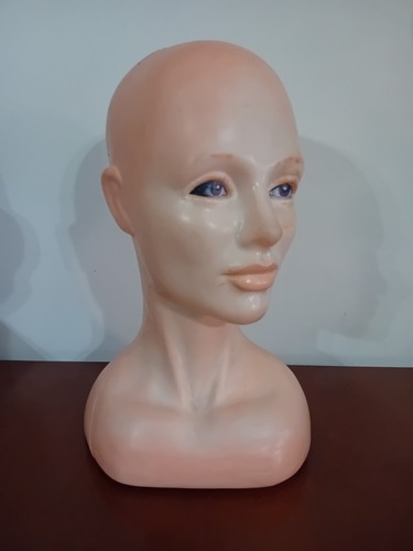 Testa mezzo busto espositore