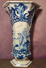 Antico vaso svasato in