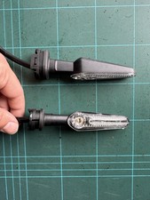 Coppia Frecce indicatori Di Direzione  Originali ANTERIORI YAMAHA Mt-07 20-24