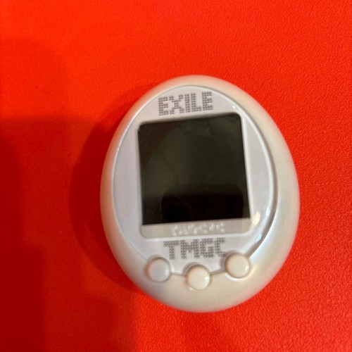 Tamagotchi plus color - tamagotchi,