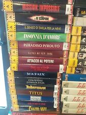 Videocassette VHS originali, oltre 500 titoli, generi vari.leggere Bene Descrizi