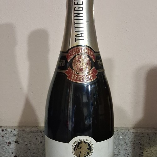 Taittinger champagne brut - champagne, in