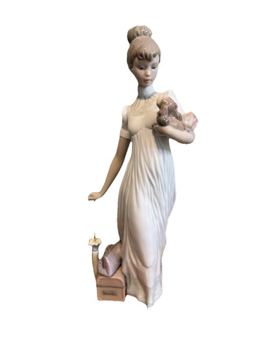 Tall 2000 lladro - 1/2",