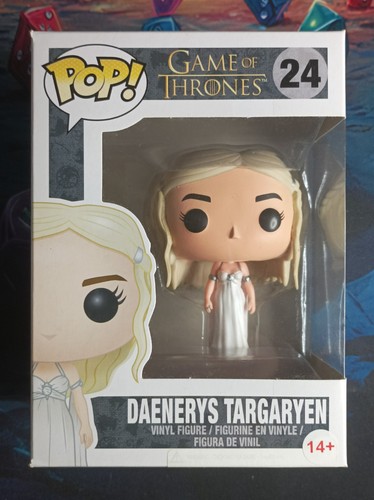 Daenerys targaryen figurine - daenerys, 24