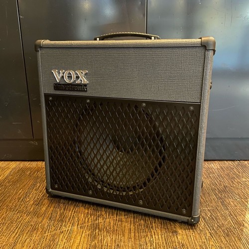 Amplificatore per chitarra - , vox