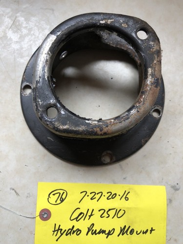 Supporto pompa olio idraulico
