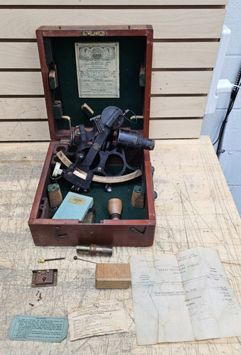 Vintage 1944 husun henry - vintage,