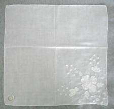 WHITE MADEIRA VINTAGE HANKIE
