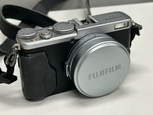 Fuji x70 milioni di - x70,