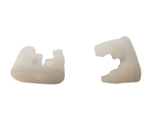 Coppia tappi laterali pvc - in,