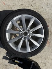 Kit Di Scorta Con CERCHIO IN LEGA VOLKSWAGEN GOLF 7 7.5 225 45 R17