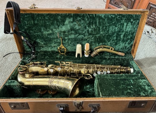 Elkhart 20a saxophone - 20a,