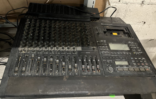 Mixer analogico tracce - 8,
