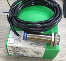XS1M18MA250 1PZS Sensore Nuovo