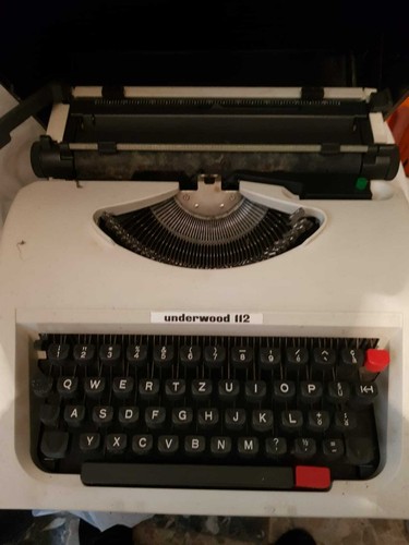 Macchina scrivere underwood - da,