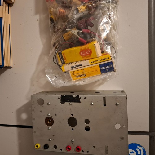 Lotto materiale elettronico - di,