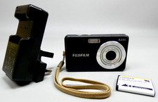 Fotocamera digitale Fujifilm FinePix J10 8,2 MP - con batteria e caricatore UK - funzionante