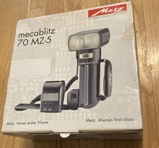 Metz Mecablitz 70 MZ-5 con