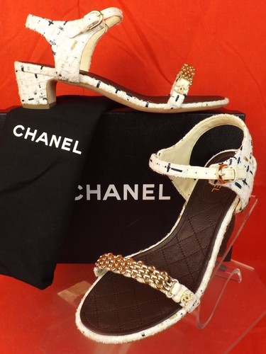 Sandali chanel nuovi con - nuovi,