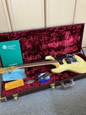 Chitarra elettrica Mosrite USA Fillmore 64 Model II usata ottime condizioni