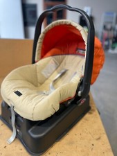 Seggiolino auto con base  PEG PEREGO "Ovetto"