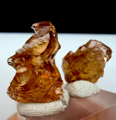 Cristalli topazio incisi - di,