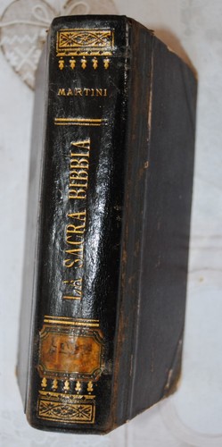 Sacra bibbia secondo la - la,