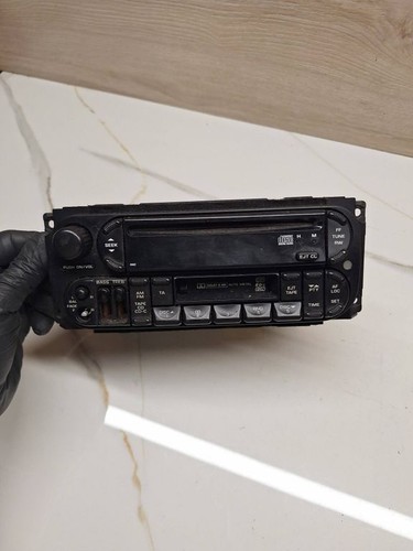 Chrysler voyager 2004 radio - chrysler,