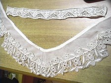 Vecchio COLLETTO RICAMATO all