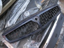 LANCIA Delta mod 93 - Calandra