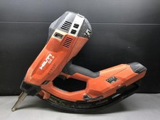 Strumento di fissaggio a gas