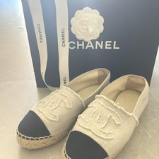 Chanel espadrillas slip-on